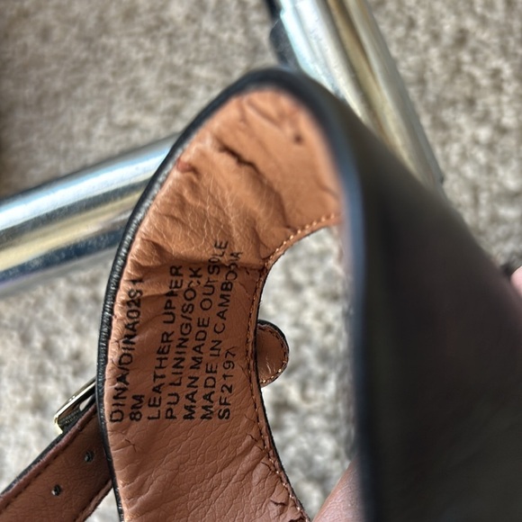 Steve Madden Black and Brown Casual Sandals - Picture 6 of 6